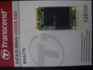 ｍSATAのパッケージ。