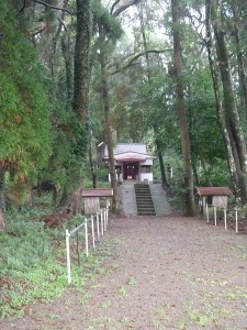 竈門神社社殿です
