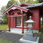 早馬神社の社殿です。稲荷神社よりもこぢんまりしています。