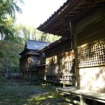 本殿までの様子です。手前から拝殿、幣殿、本殿。