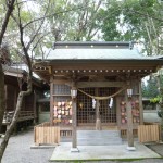 神柱宮拝殿左手に基柱神社があります。