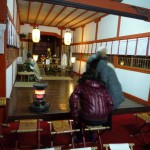 歳旦祭で拝殿に入ってお参りができました。